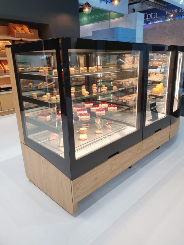 Innova Pastry Display Counter by IGLOO Bestronic uk shop 3 Commercial Refrigeration Shop