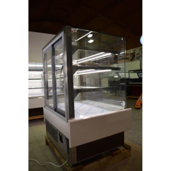 The Vertika Basic confectionery display unit ideal for cake pastry. Bestronic Refrigeration 11 Commercial Refrigeration Shop
